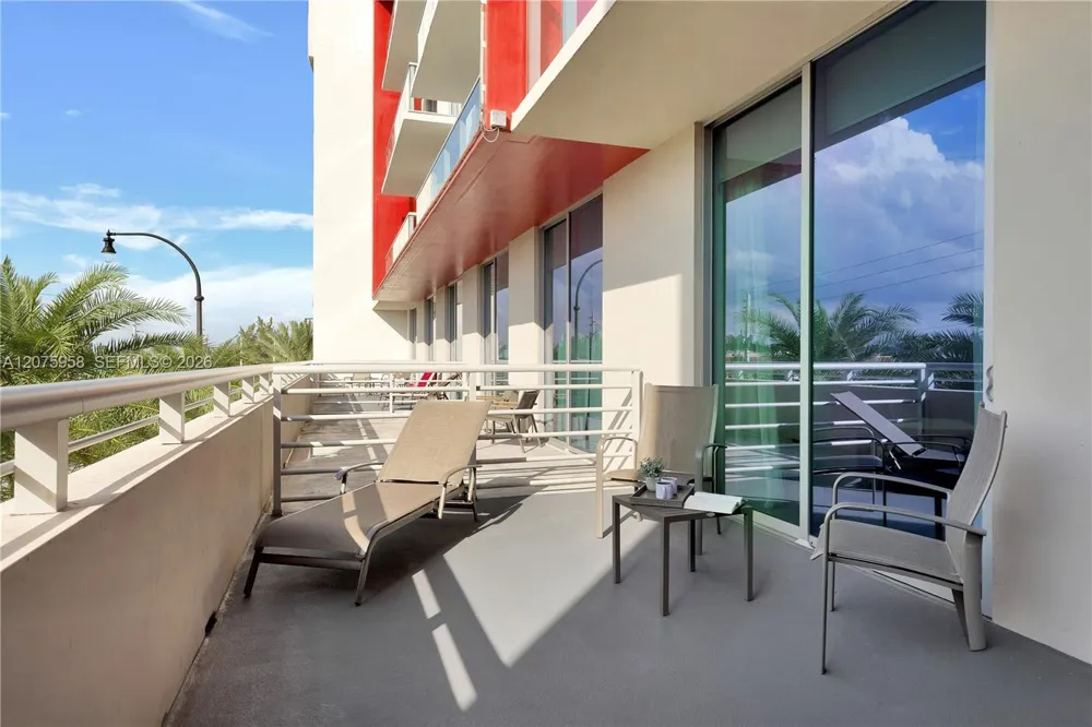 777 Ocean Dr #N227 Hollywood, FL 33019