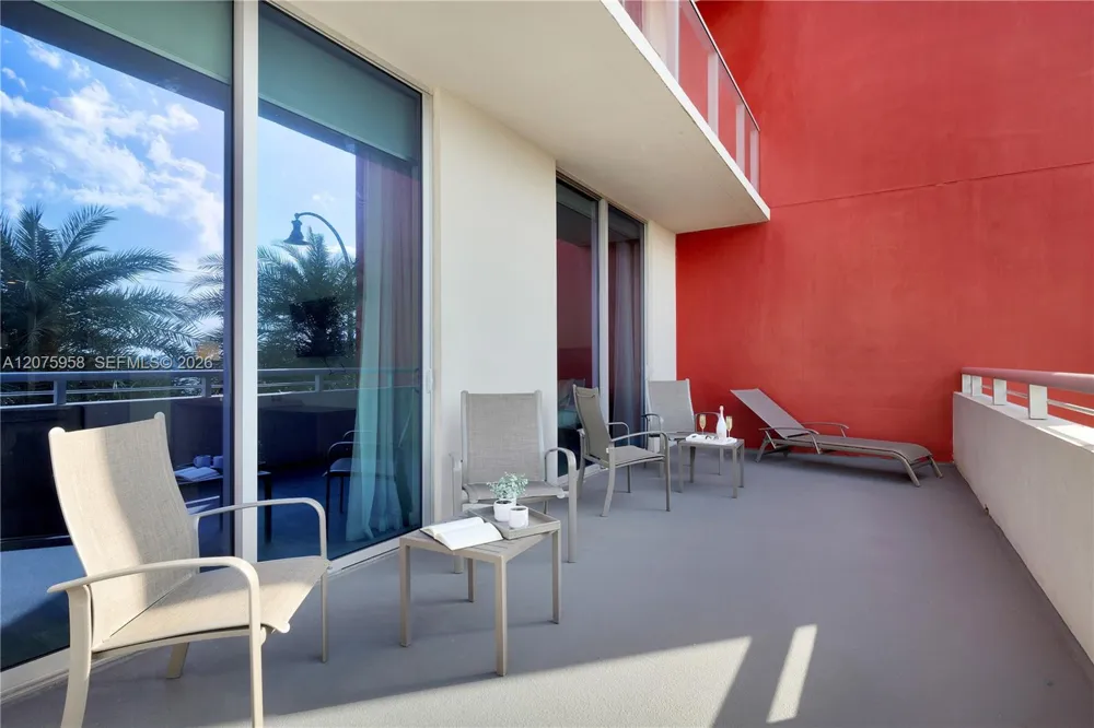777 Ocean Dr #N227 Hollywood, FL 33019