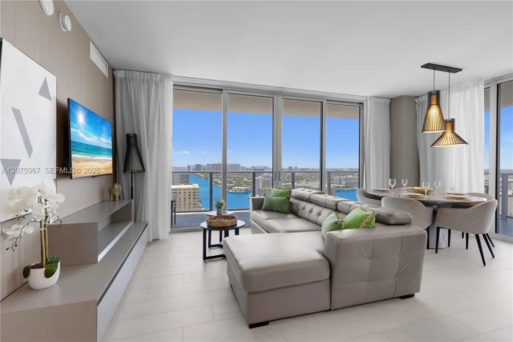 4010 S Ocean Dr #R2008 Hollywood, FL 33019