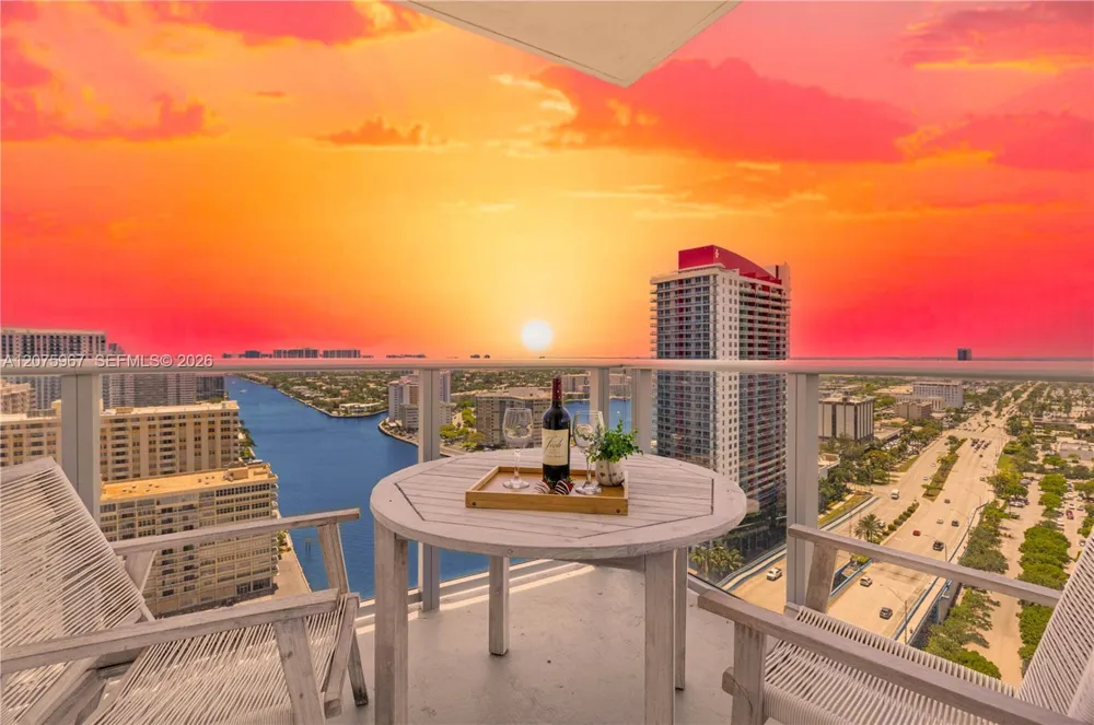 4010 S Ocean Dr #R2008 Hollywood, FL 33019