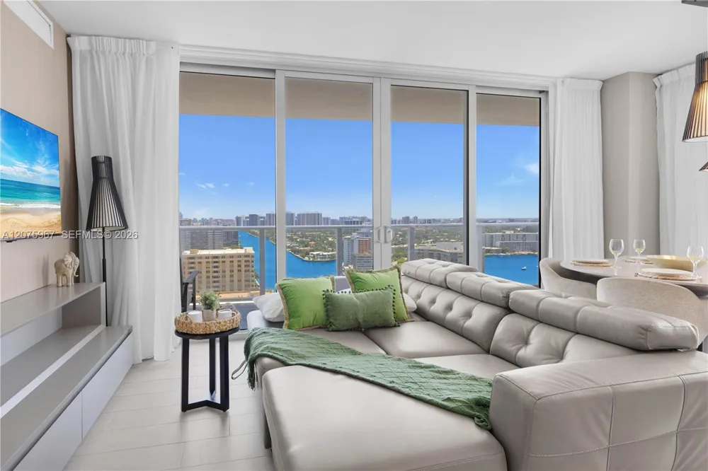 4010 S Ocean Dr #R2008 Hollywood, FL 33019