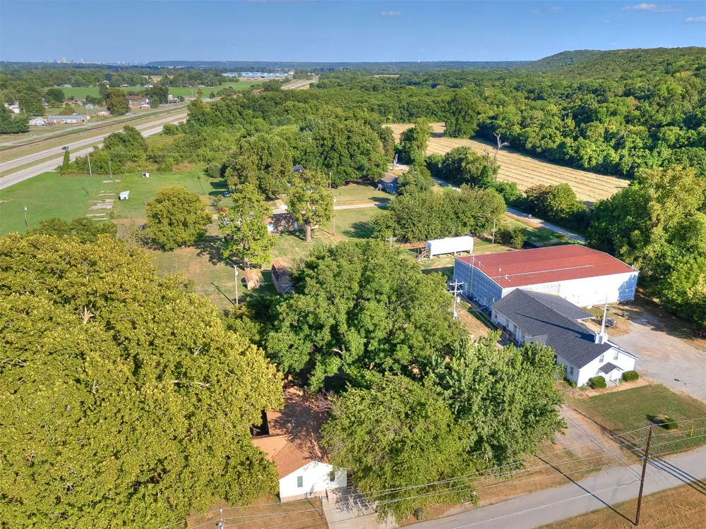 2019 S 161st WestAvenue Sand Springs, OK 74063