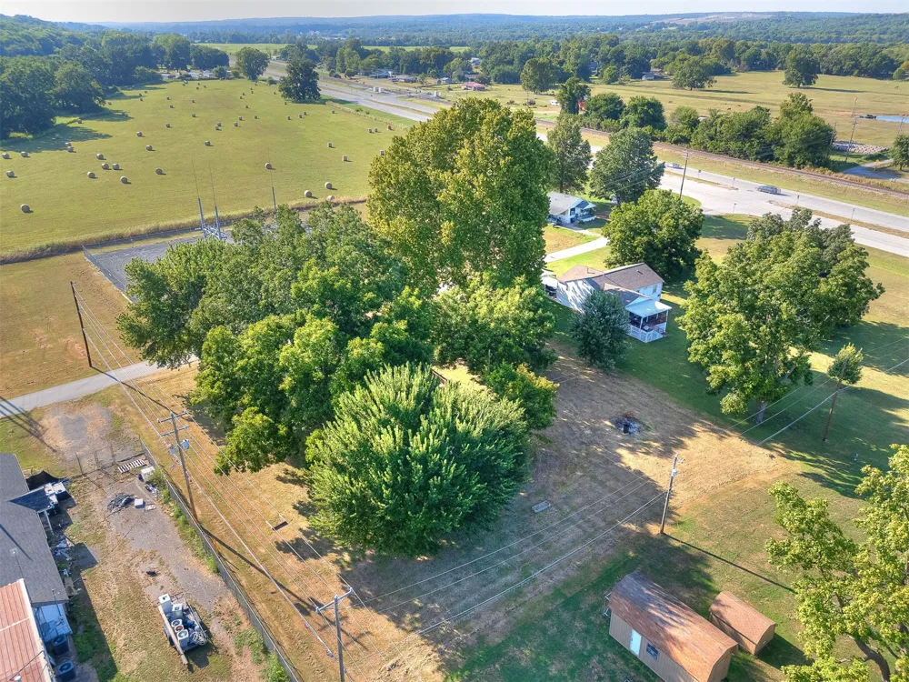 2019 S 161st WestAvenue Sand Springs, OK 74063