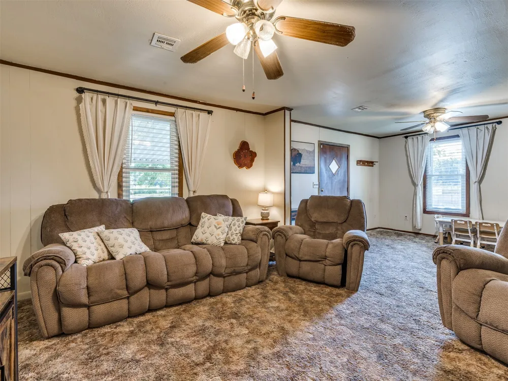 2019 S 161st WestAvenue Sand Springs, OK 74063