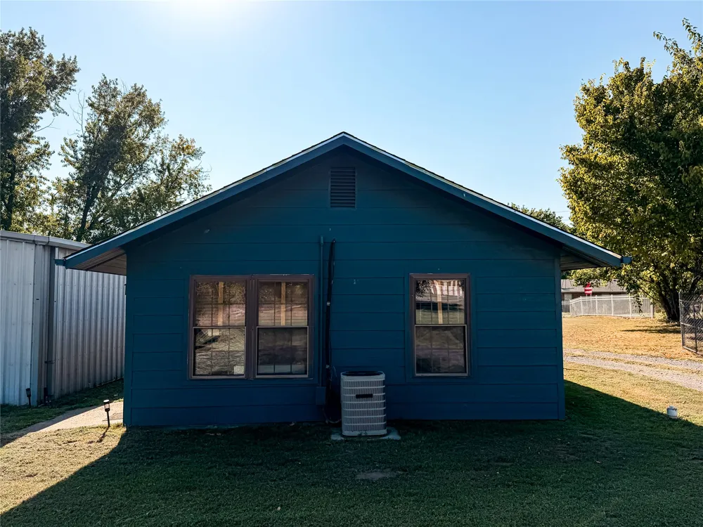 208 S Willey Street Fort Gibson, OK 74434