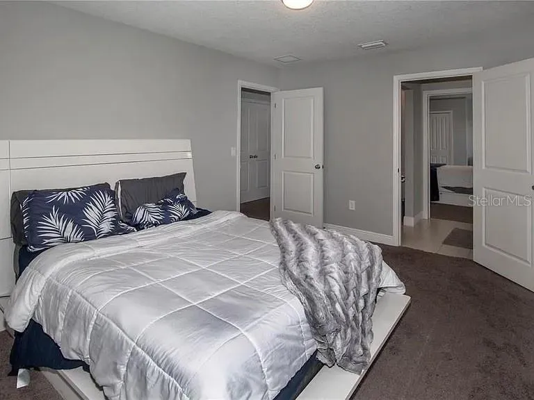 3855 S FERN CREEK AVENUE Orlando, FL 32806