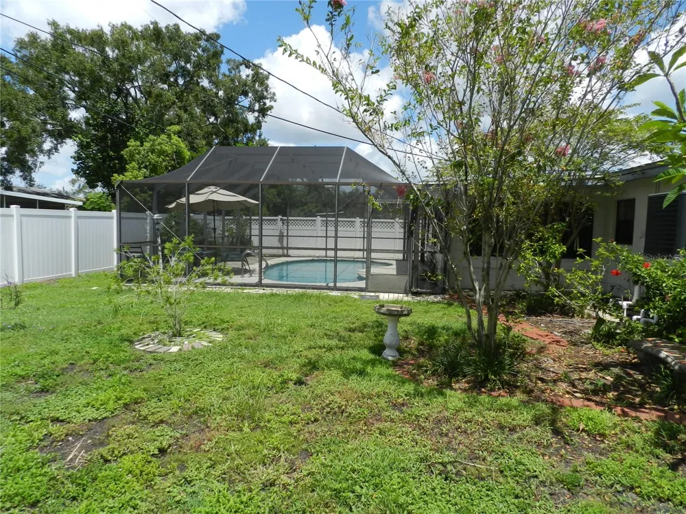 7454 1ST WAY St Petersburg, FL 33702