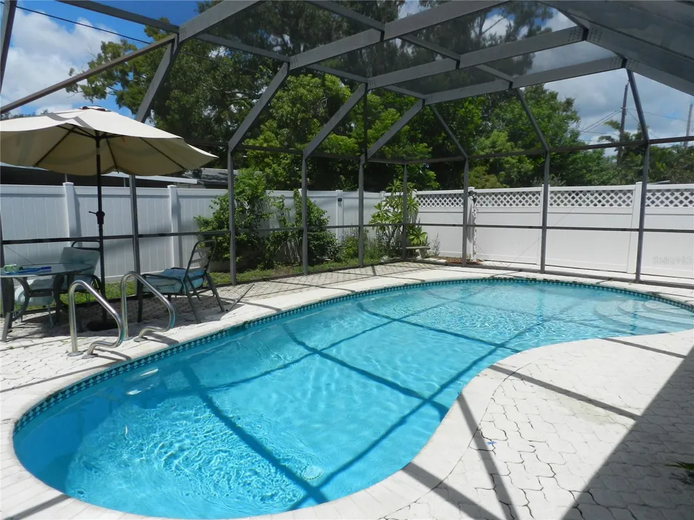 7454 1ST WAY St Petersburg, FL 33702