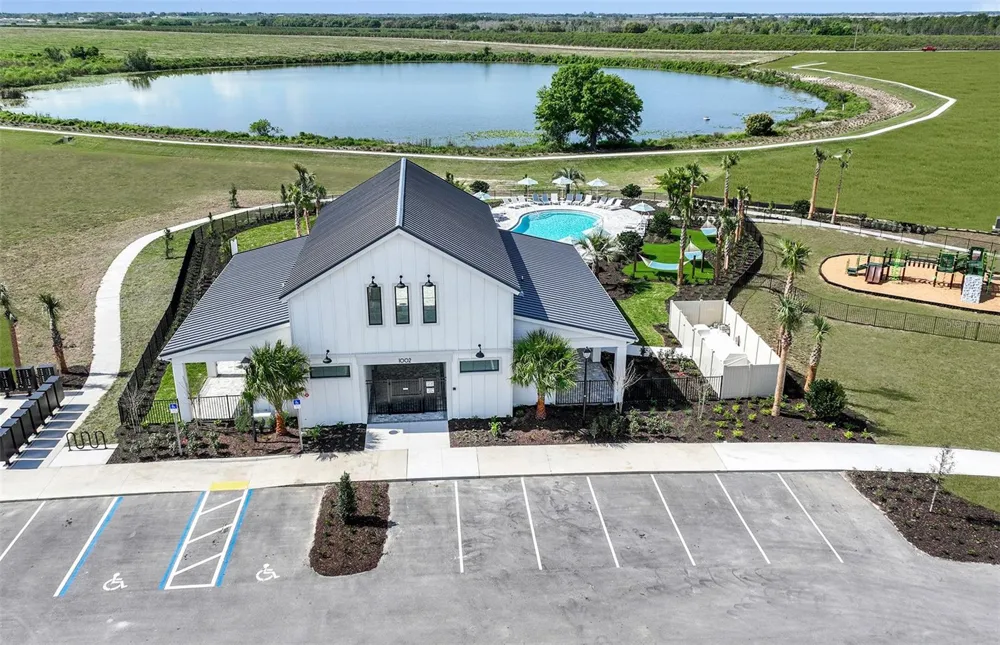 1563 HARTRIDGE COURT Lake Alfred, FL 33850