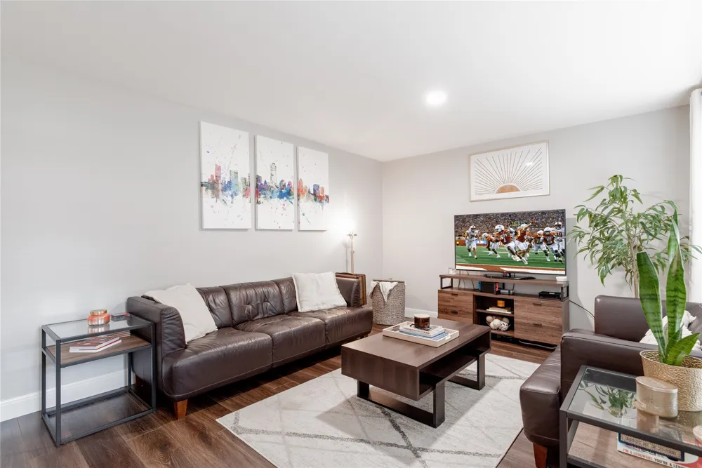 1210 Windsor Road #119 Austin, TX 78703