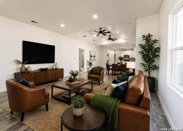 2130 CINCINNATI AVE San Antonio, TX 78228
