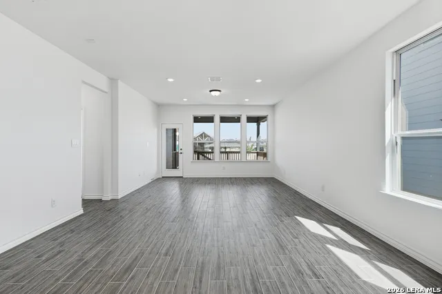 12424 DIME BOX San Antonio, TX 78253