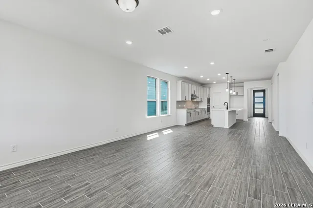 12424 DIME BOX San Antonio, TX 78253