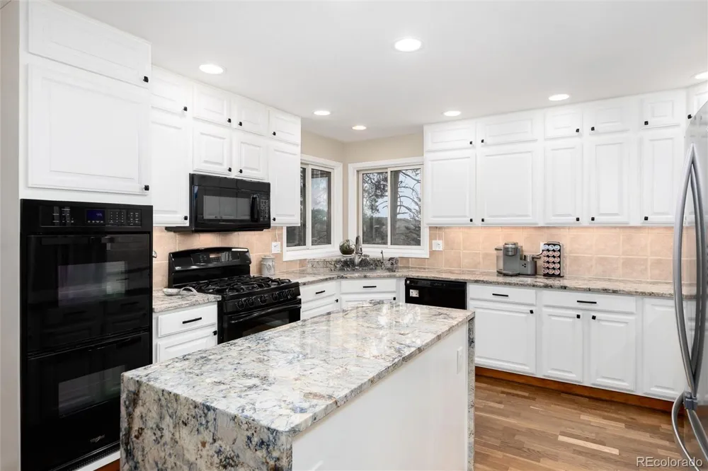 8171 S Homesteader Drive Morrison, CO 80465