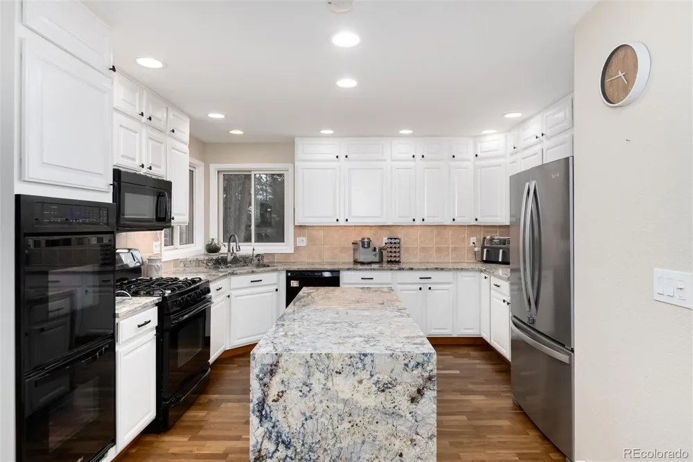 8171 S Homesteader Drive Morrison, CO 80465