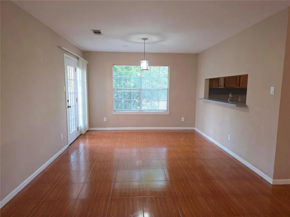 414 Texas Street Tomball, TX 77375