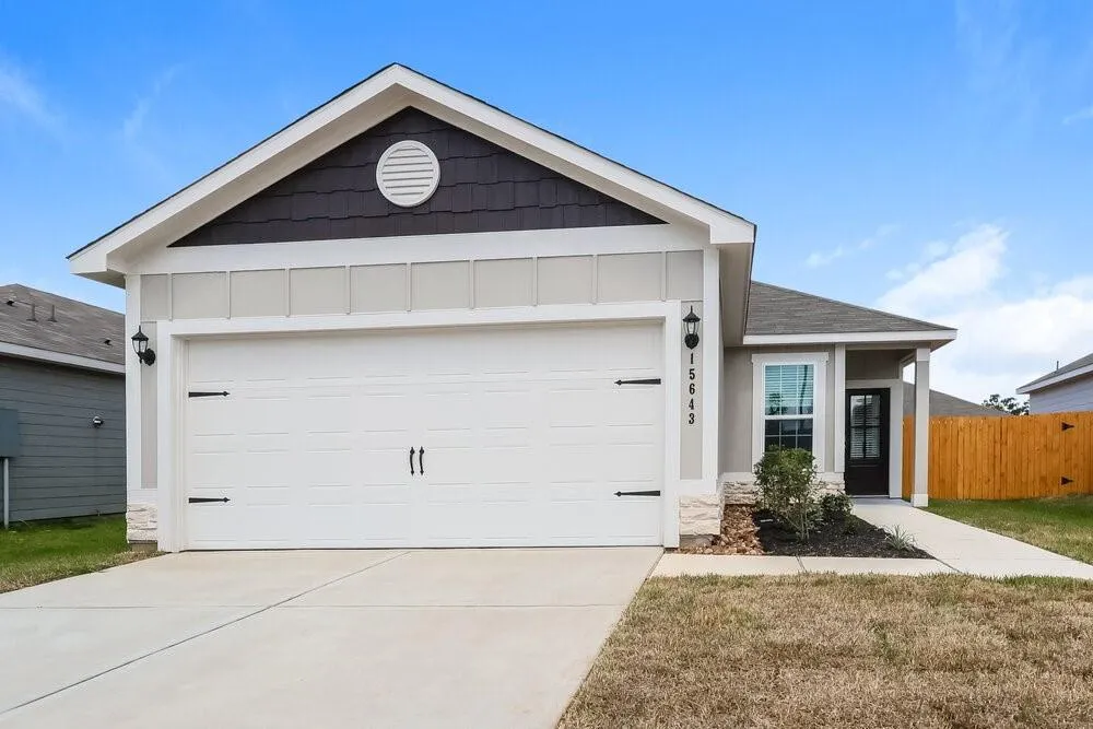 15643 Plum Brook Drive Conroe, TX 77303