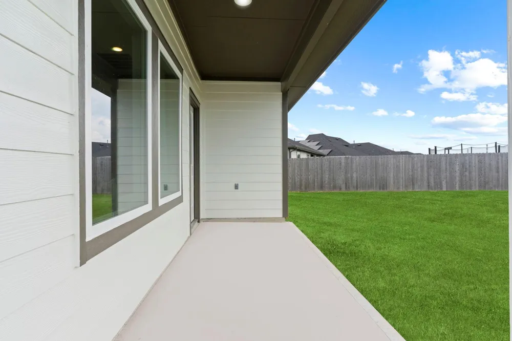 1024 Paddlefish Lane Alvin, TX 77511