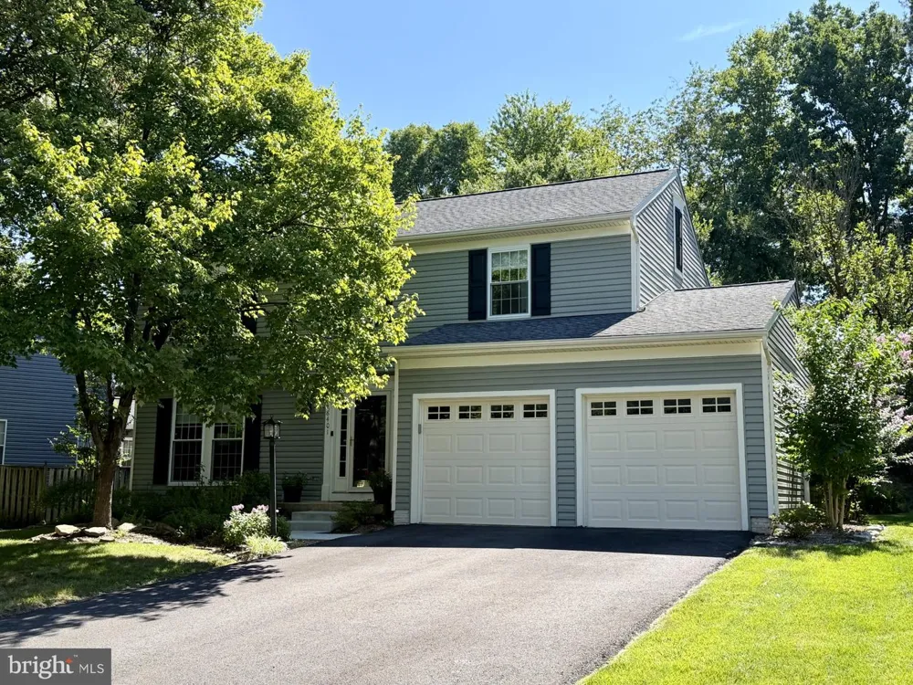 8401 TRIPLE CROWN ROAD Bowie, MD 20715