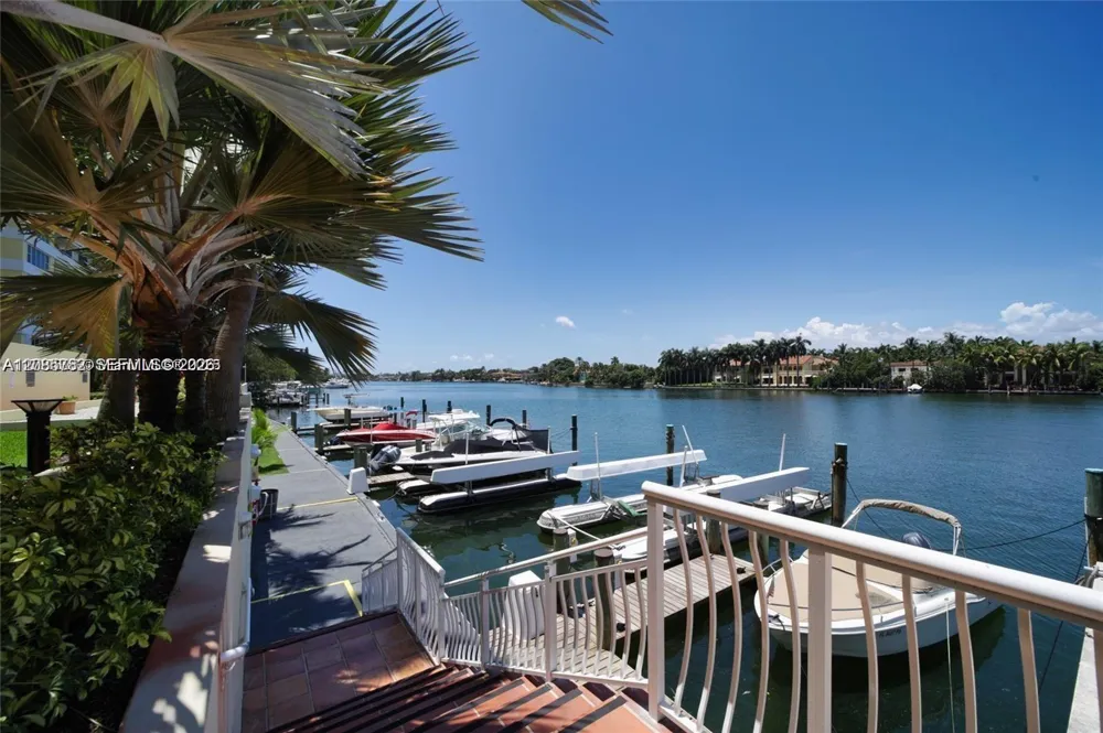 5600 E Collins Ave #5B Miami Beach, FL 33140