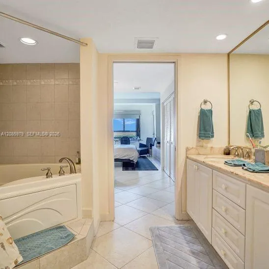 151 Crandon Blvd #1130 Key Biscayne, FL 33149