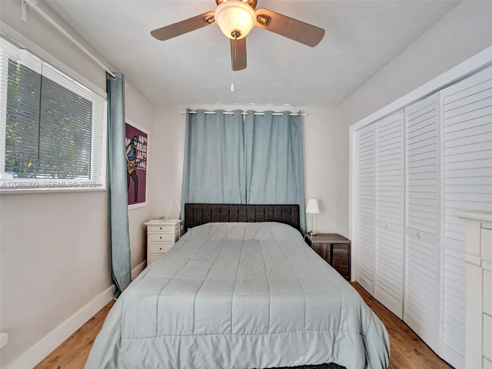 12015 NE 7th Ave Biscayne Park, FL 33161
