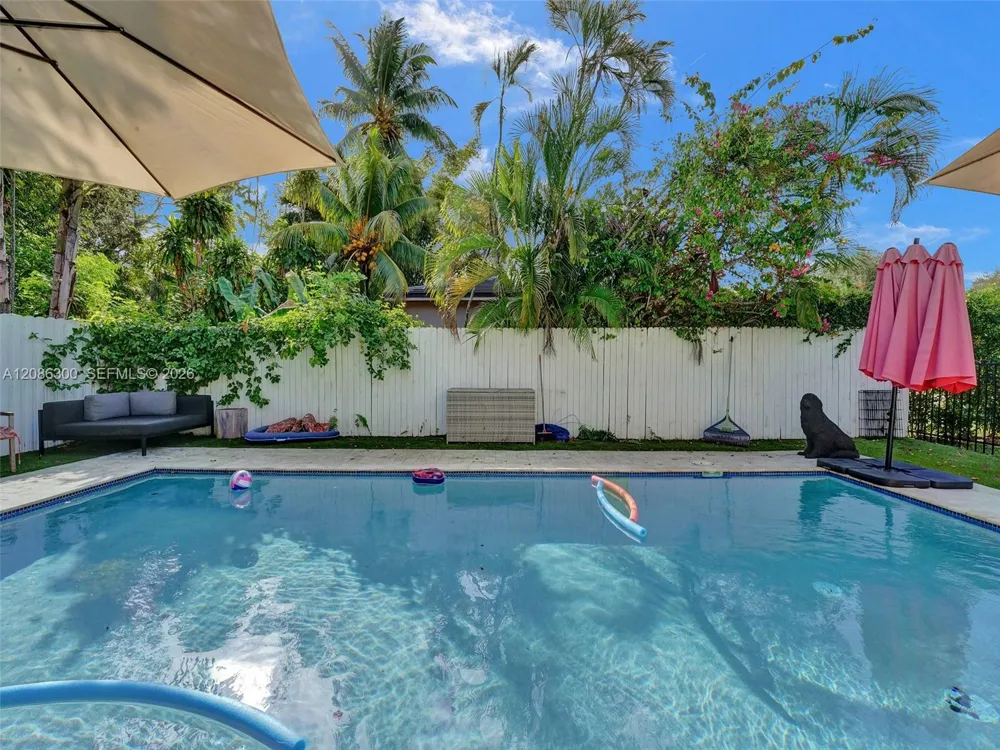 12015 NE 7th Ave Biscayne Park, FL 33161
