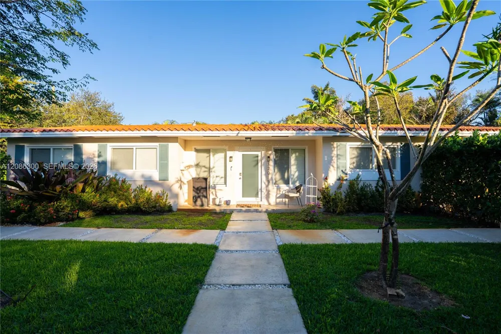 12015 NE 7th Ave Biscayne Park, FL 33161