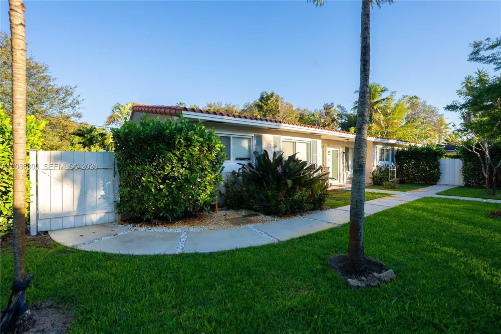 12015 NE 7th Ave Biscayne Park, FL 33161
