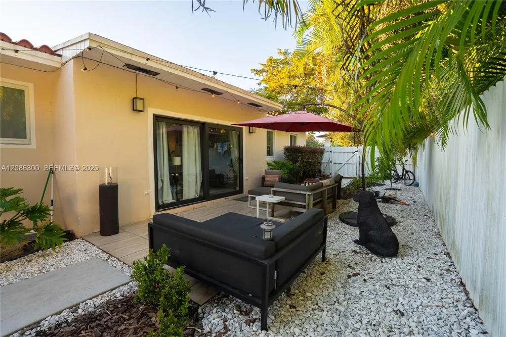 12015 NE 7th Ave Biscayne Park, FL 33161