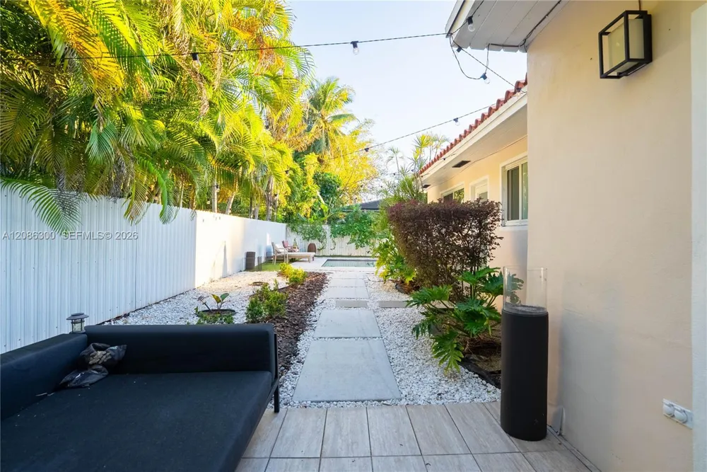 12015 NE 7th Ave Biscayne Park, FL 33161