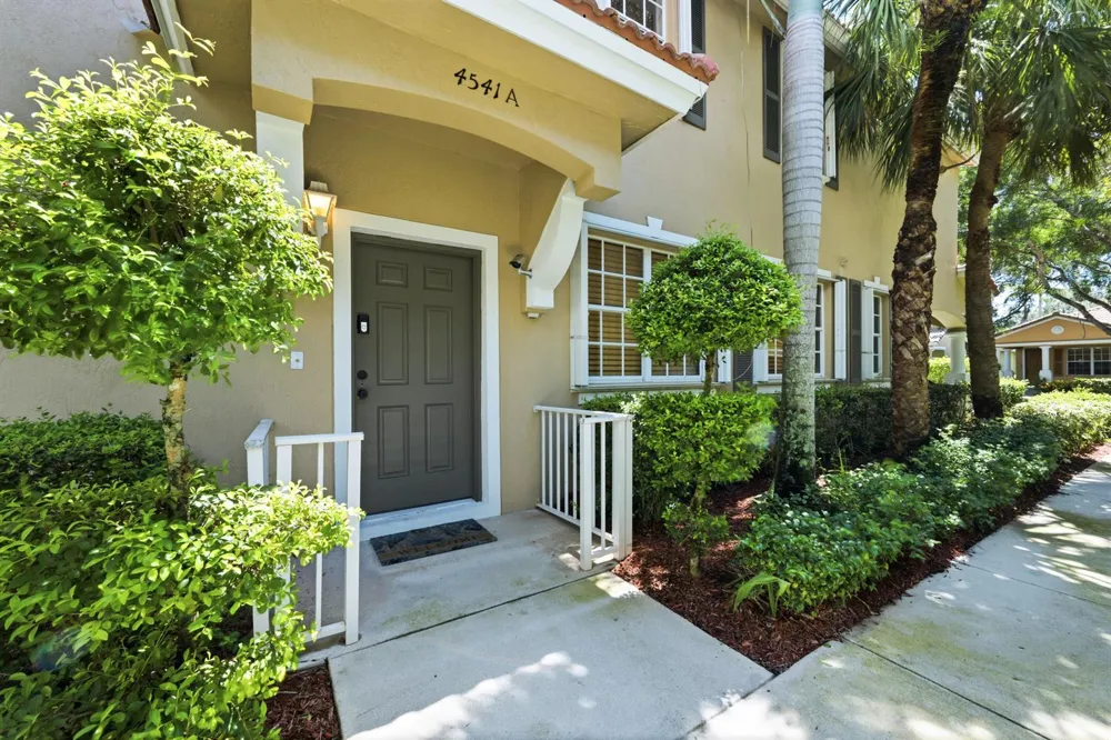 4541 HIGHGATE DRIVE #A Delray Beach, FL 33445