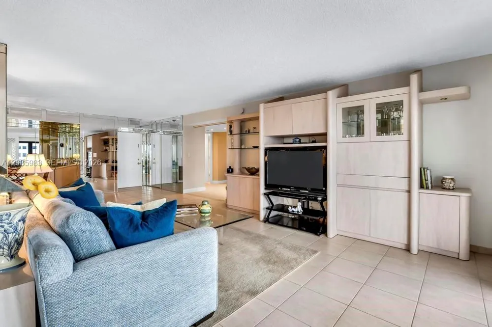 1201 S Ocean Dr #2003N Hollywood, FL 33019