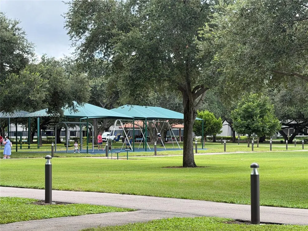 8449 Ardoch Rd #8449 Miami Lakes, FL 33016