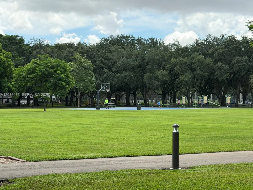 8449 Ardoch Rd #8449 Miami Lakes, FL 33016