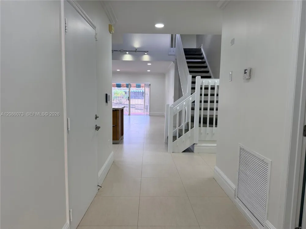 8449 Ardoch Rd #8449 Miami Lakes, FL 33016