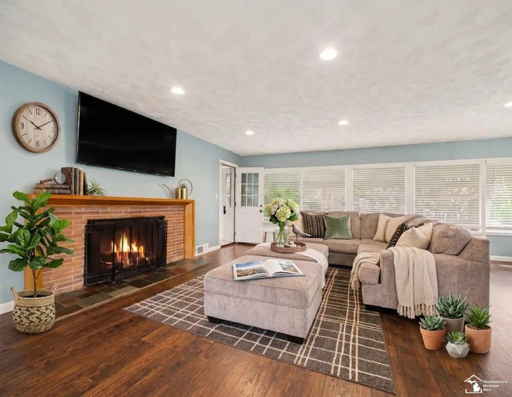 330 Cole Road Monroe City, MI 48162