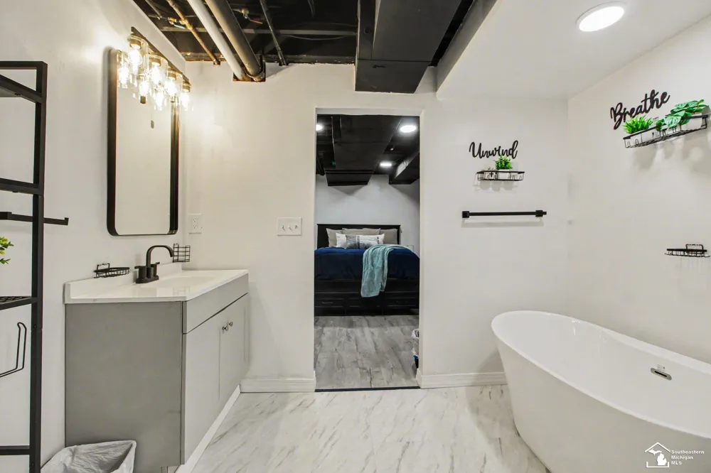330 Cole Road Monroe City, MI 48162