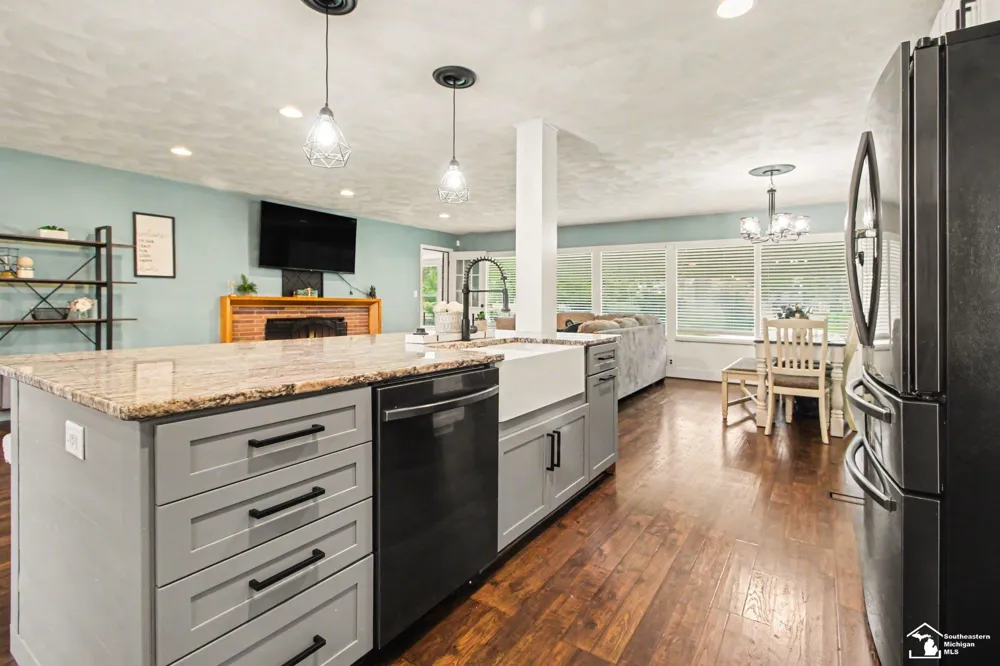 330 Cole Road Monroe City, MI 48162