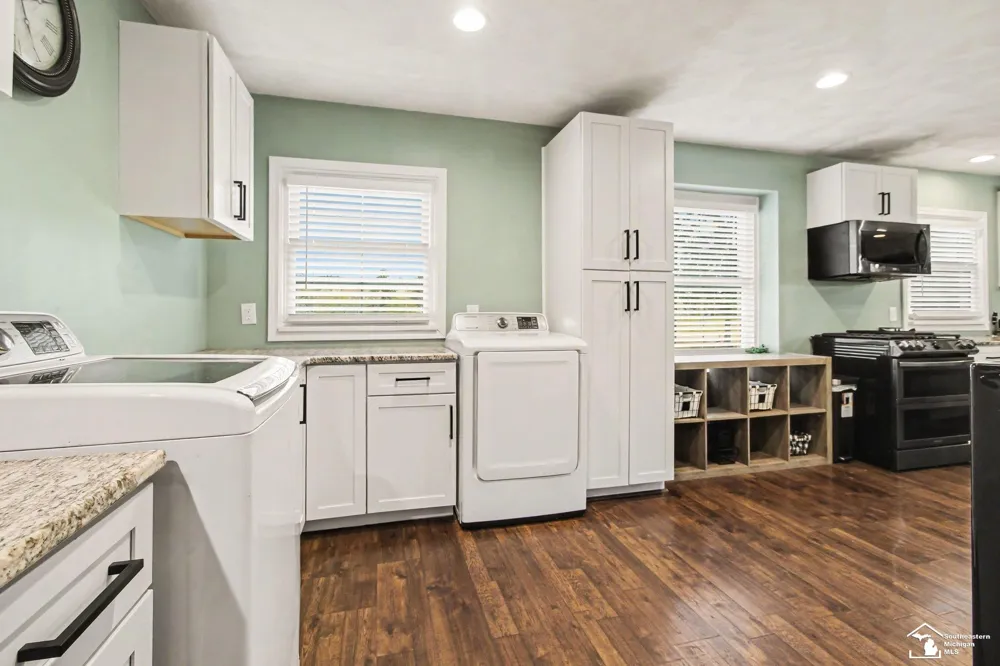 330 Cole Road Monroe City, MI 48162