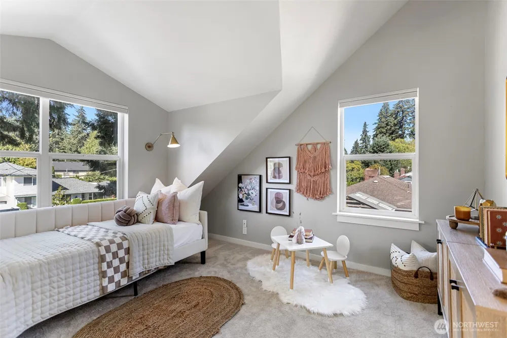 15520 Burke Avenue Shoreline, WA 98133