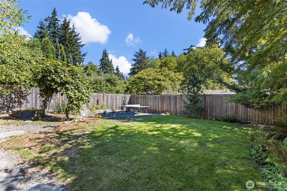 15520 Burke Avenue Shoreline, WA 98133