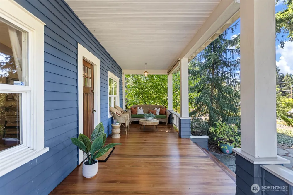 15520 Burke Avenue Shoreline, WA 98133