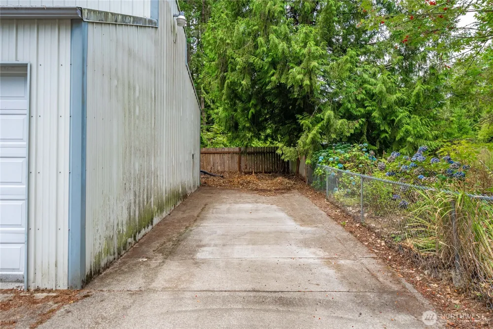 32425 46th Place S Auburn, WA 98001