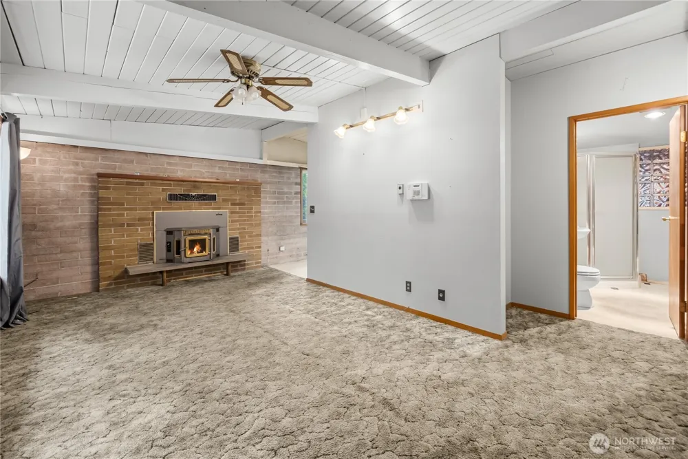 32425 46th Place S Auburn, WA 98001