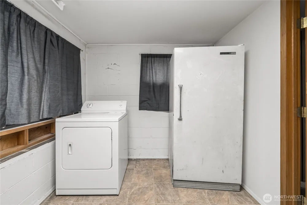 32425 46th Place S Auburn, WA 98001