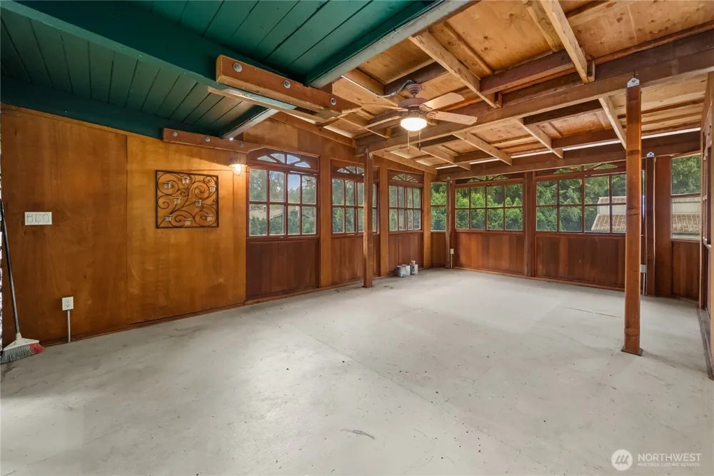 32425 46th Place S Auburn, WA 98001