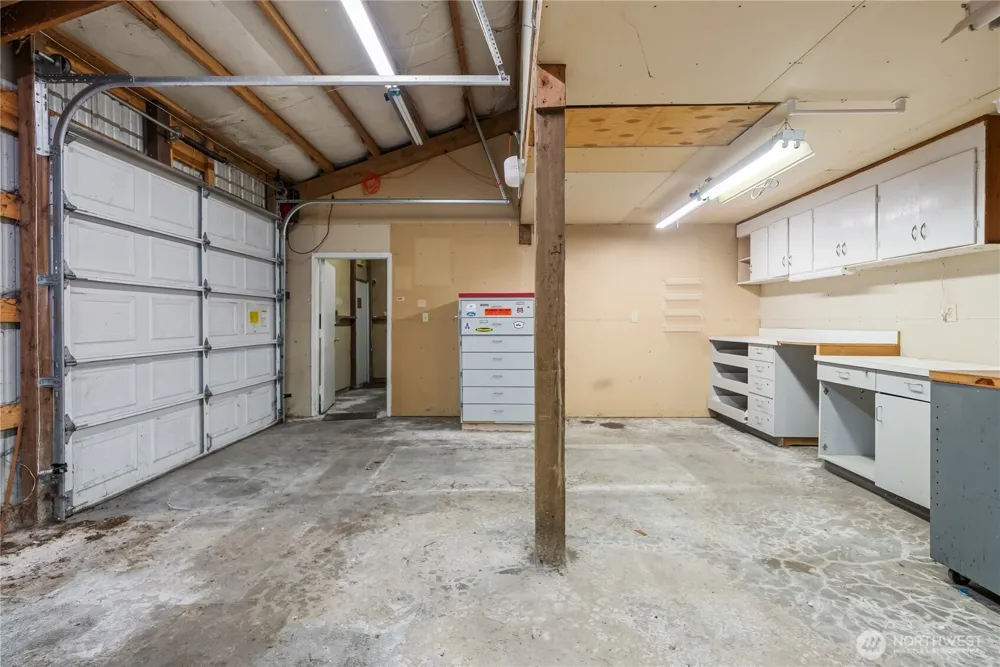 32425 46th Place S Auburn, WA 98001