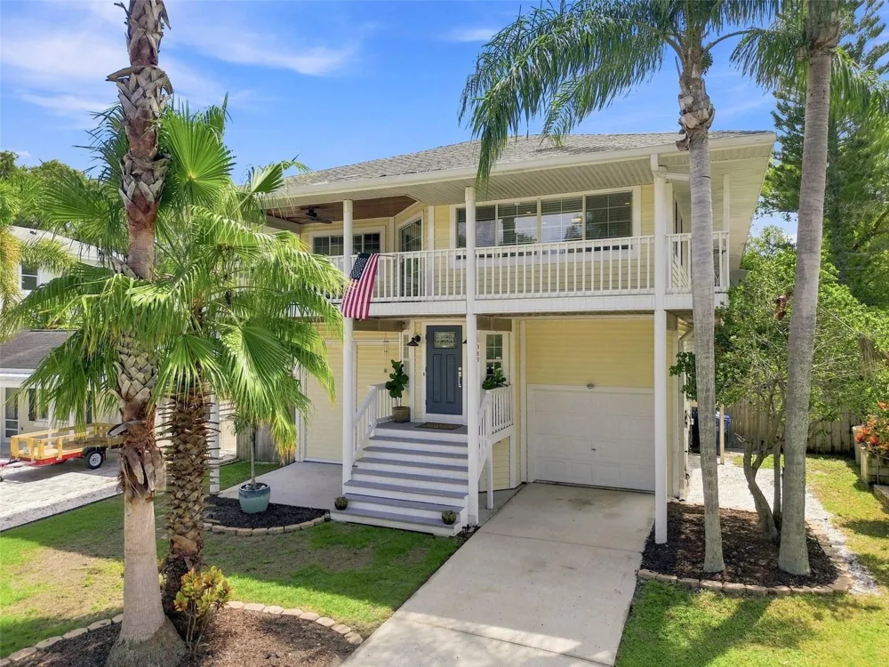 389 GEORGIA AVENUE Crystal Beach, FL 34681