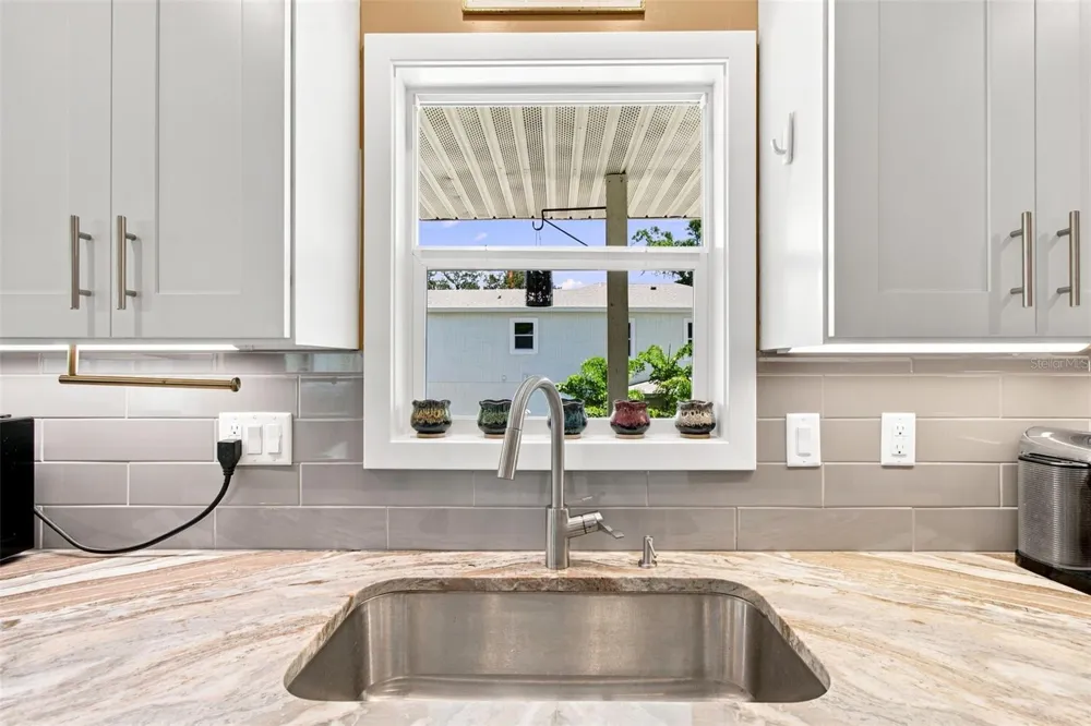 389 GEORGIA AVENUE Crystal Beach, FL 34681